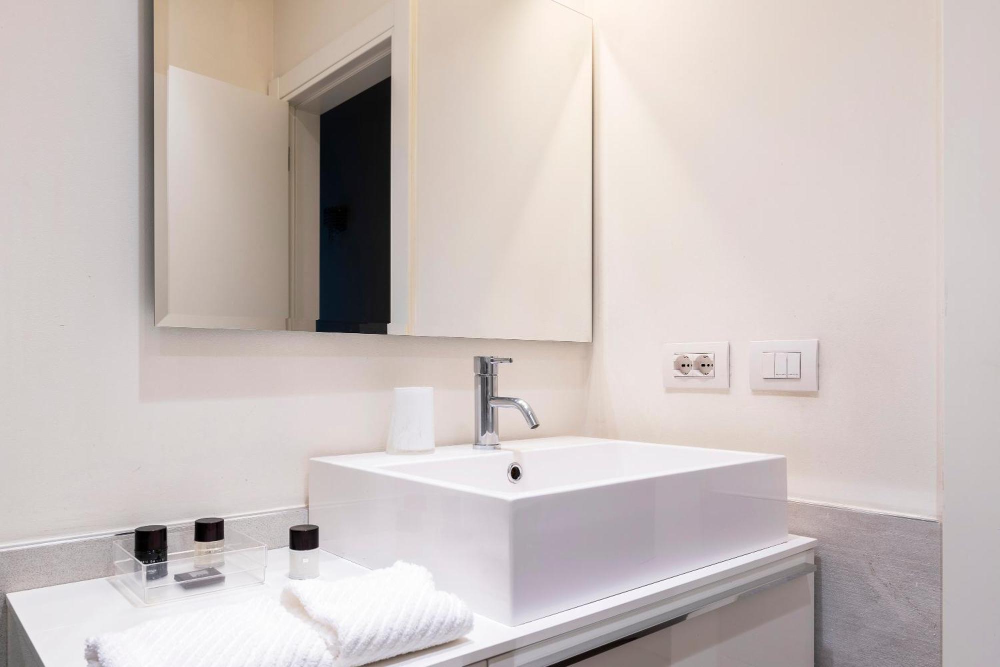 Ferienwohnung Fifty Eight Milan Beltrade 3 Exterior foto